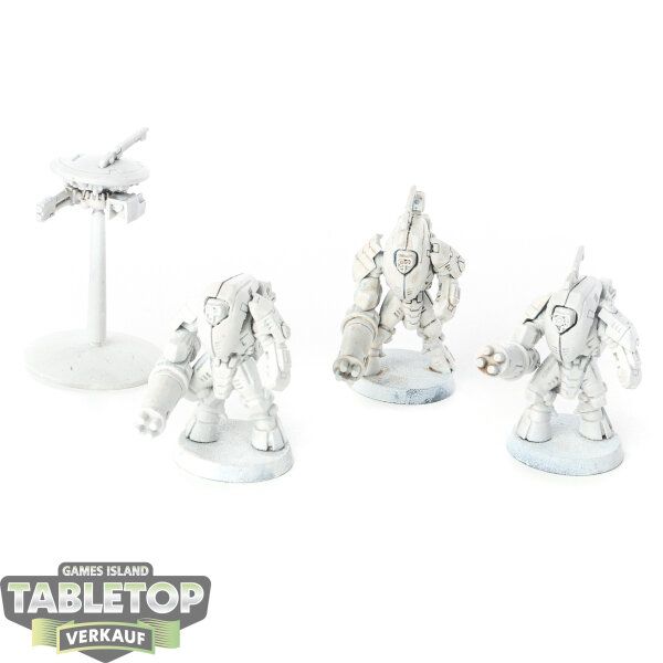 Tau Empire - 3 x Stealth Battlesuits - teilweise bemalt