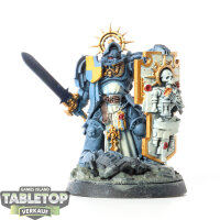 Space Wolves - Captain with Relic Shield - bemalt