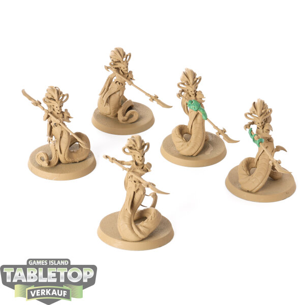 Daughters of Khaine - 5x Blood Sisters - grundiert