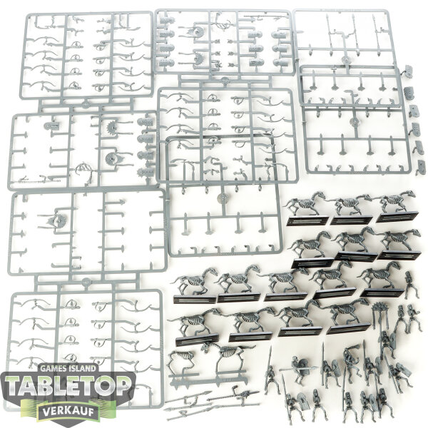 Tomb Kings of Khemri - 16x Tomb Kings Skeleton Horsemen/Horse Archers - teilweise gebaut