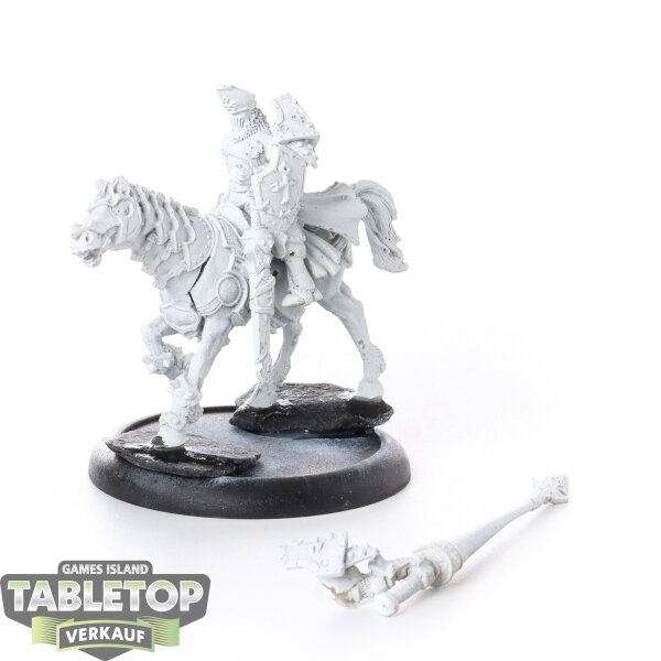Warmachine - Menoth Exemplar Vengers grunt - grundiert