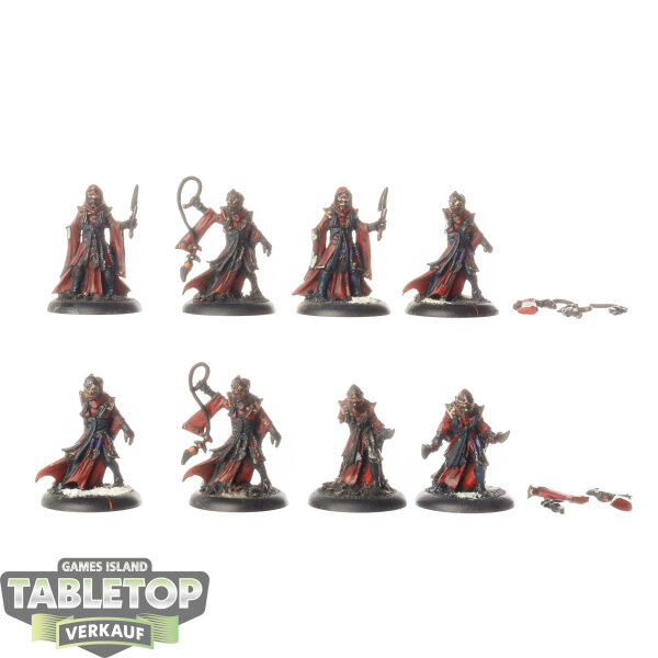 Skorne - 8 x Paingiver Beast Handlers - bemalt