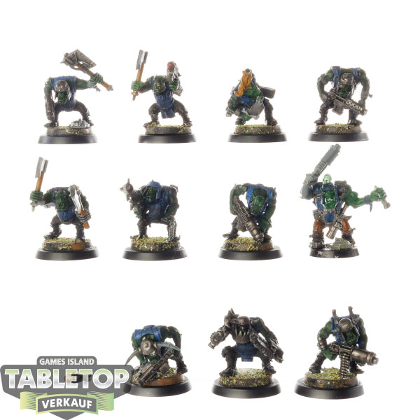 Orks - 11x Ork Boyz - teilweise bemalt