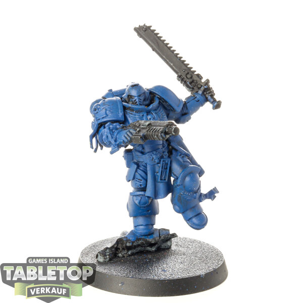 Ultramarines - Lieutenant Titus - teilweise bemalt
