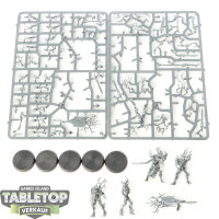 Sylvaneth - 5x Tree-Revenants - teilweise gebaut