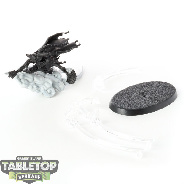 Lumineth Realm Lords - Hurakan Windmage - teilweise bemalt