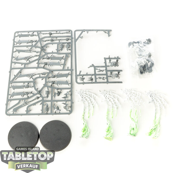 Ossiarch Bonereapers - 2 x Morghast Harbingers - teilweise gebaut