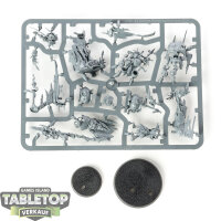 Orruk Warclans - Swampcalla Shaman with Pot-grot - im...