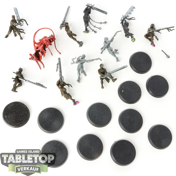 Adepta Sororitas - 11x Repentia Squad - grundiert