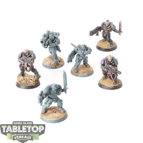 Space Marines - 6 Scouts - teilweise bemalt