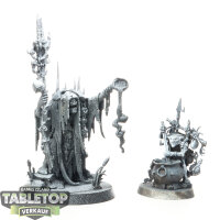 Orruk Warclans - Swampcalla Shaman with Pot-grot -...