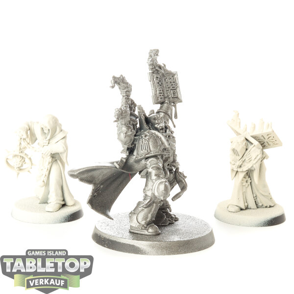 Chaos Space Marines - 3x Dark Apostle - teilweise bemalt