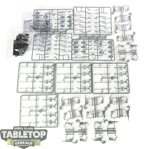 Tomb Kings of Khemri - 16 x Tomb Kings Skeleton Horsemen/Horse Archers - im Gussrahmen
