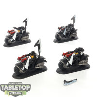 Space Marines - 4x Ravenwing Black Knights - teilweise...
