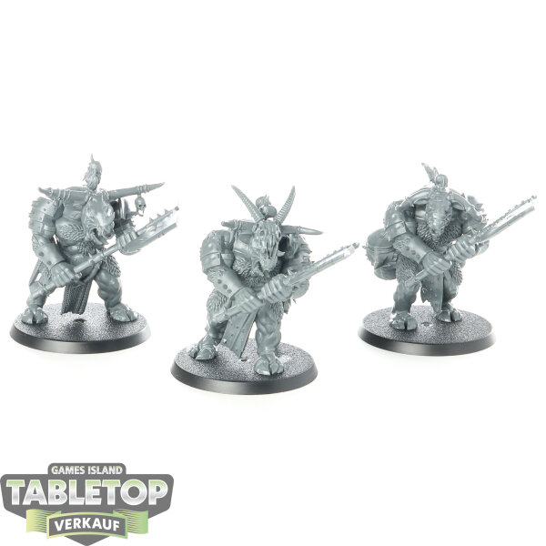 Beasts of Chaos - 3x Minotaur Herd - unbemalt