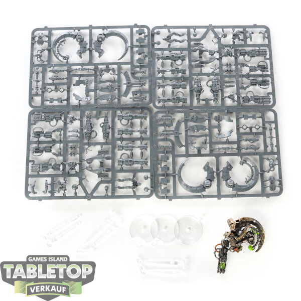 Necrons - 3 x Tomb Blades - teilweise gebaut