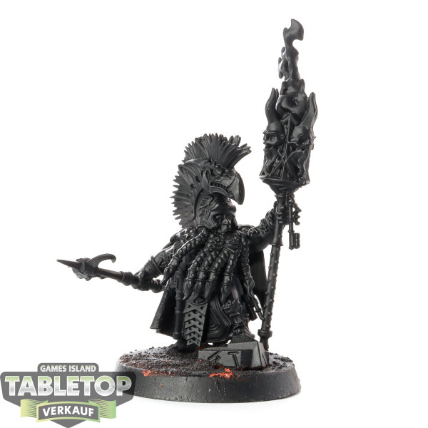 Fyreslayers - Auric Runemaster - grundiert