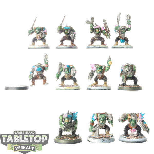 Orks - 11x Ork Boyz - bemalt