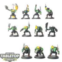 Orks - 11x Ork Boyz - teilweise bemalt