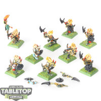 Lizardmen - 9 x Temple Guards (Classic) - bemalt