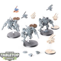 Tau Empire - 3 x XV8 Crisis Battlesuit Team - unbemalt