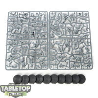 Orks - 10 Ork Beast Snagga Boyz - im Gussrahmen