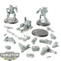 Tau Empire - 3x XV8 Crisis Battlesuit Team - unbemalt