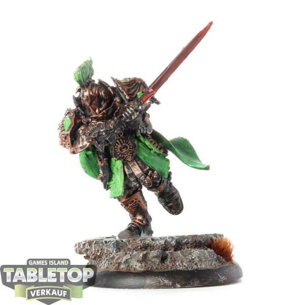 Adeptus Custodes - Blade Champion - teilweise bemalt