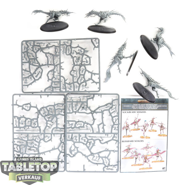 Hedonites of Slaanesh - 5x Blissbarb Seekers - teilweise gebaut