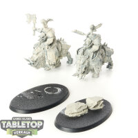Orruk Warclans - 2 x Gore-gruntas - grundiert