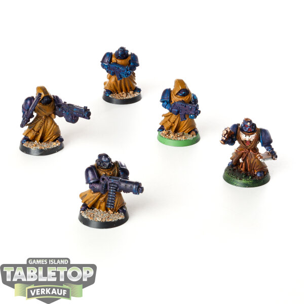 Dark Angels - 5 x Company Veterans klassisch - teilweise bemalt