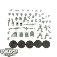 Adeptus Custodes - 5 x Custodian Guard Squad - teilweise...