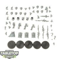 Adeptus Custodes - 5 x Custodian Guard Squad - teilweise...
