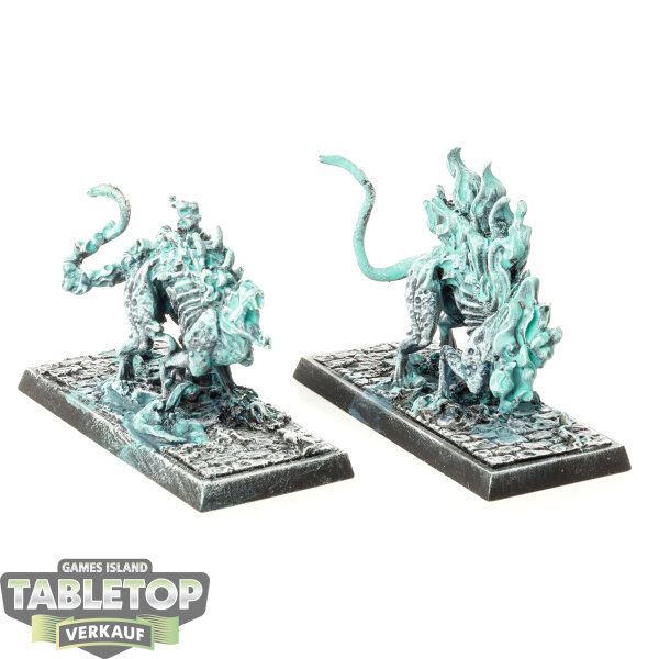 Freebooters Fate - 2 Chupacabras - teilweise bemalt