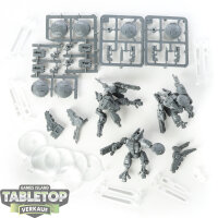 Tau Empire - 3 x XV8 Crisis Battlesuit Team - unbemalt