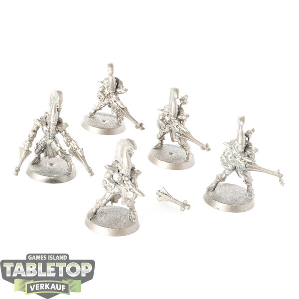 Aeldari - 5x Dire Avengers - grundiert