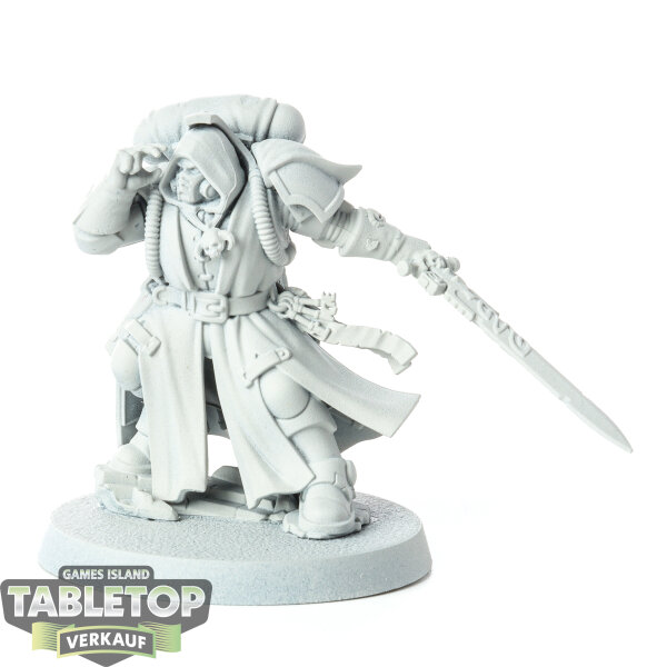 Space Marines - Primaris Librarian in Phobos Armour - grundiert