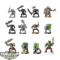 Orks - 11 x Ork Boyz - teilweise bemalt