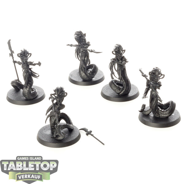 Daughters of Khaine - 5x Blood Sisters - grundiert