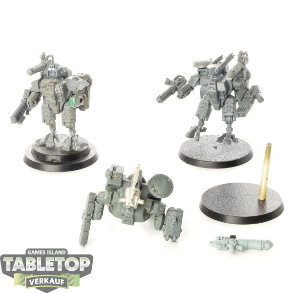 Tau Empire - 3 x XV8 Crisis Battlesuit Team klassisch - unbemalt