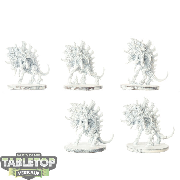 Tyraniden - 5 x Barbgaunts - grundiert