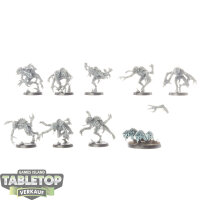Tyraniden - 8 x Genestealers klassisch - unbemalt