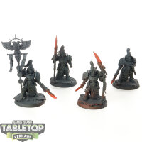 Adeptus Custodes - 4x Custodian Wardens - teilweise bemalt