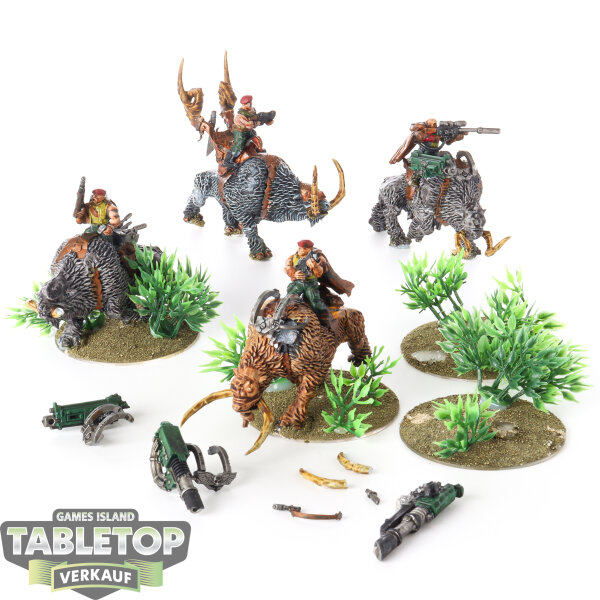 Astra Militarum - 4 x Catachan Rough Riders (Mournfang Pack) - bemalt