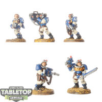 Space Marines - 5x Scouts klassisch - bemalt