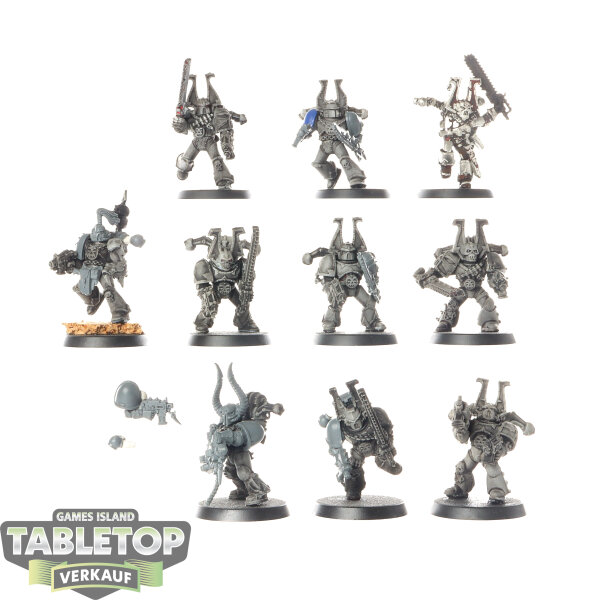 Chaos Space Marines - 10x Chaos Space Marines - teilweise bemalt