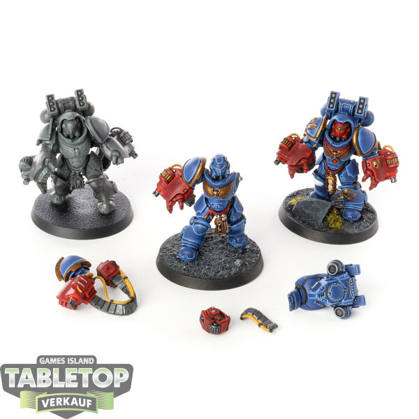 Space Marines - 3 Primaris Aggressors - teilweise bemalt