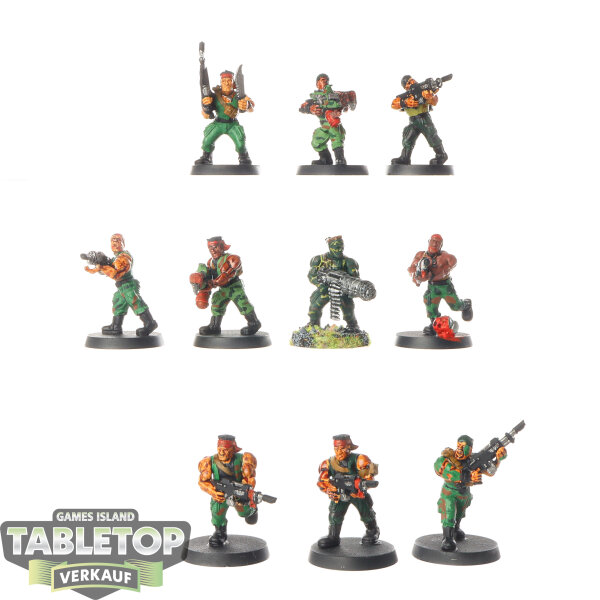 Astra Militarum - 10 x Catachan Jungle Fighters - teilweise bemalt