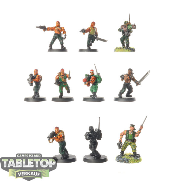 Astra Militarum - 10 x Catachan Jungle Fighters - teilweise bemalt