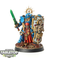 Ultramarines - Captain with Relic Shield - bemalt